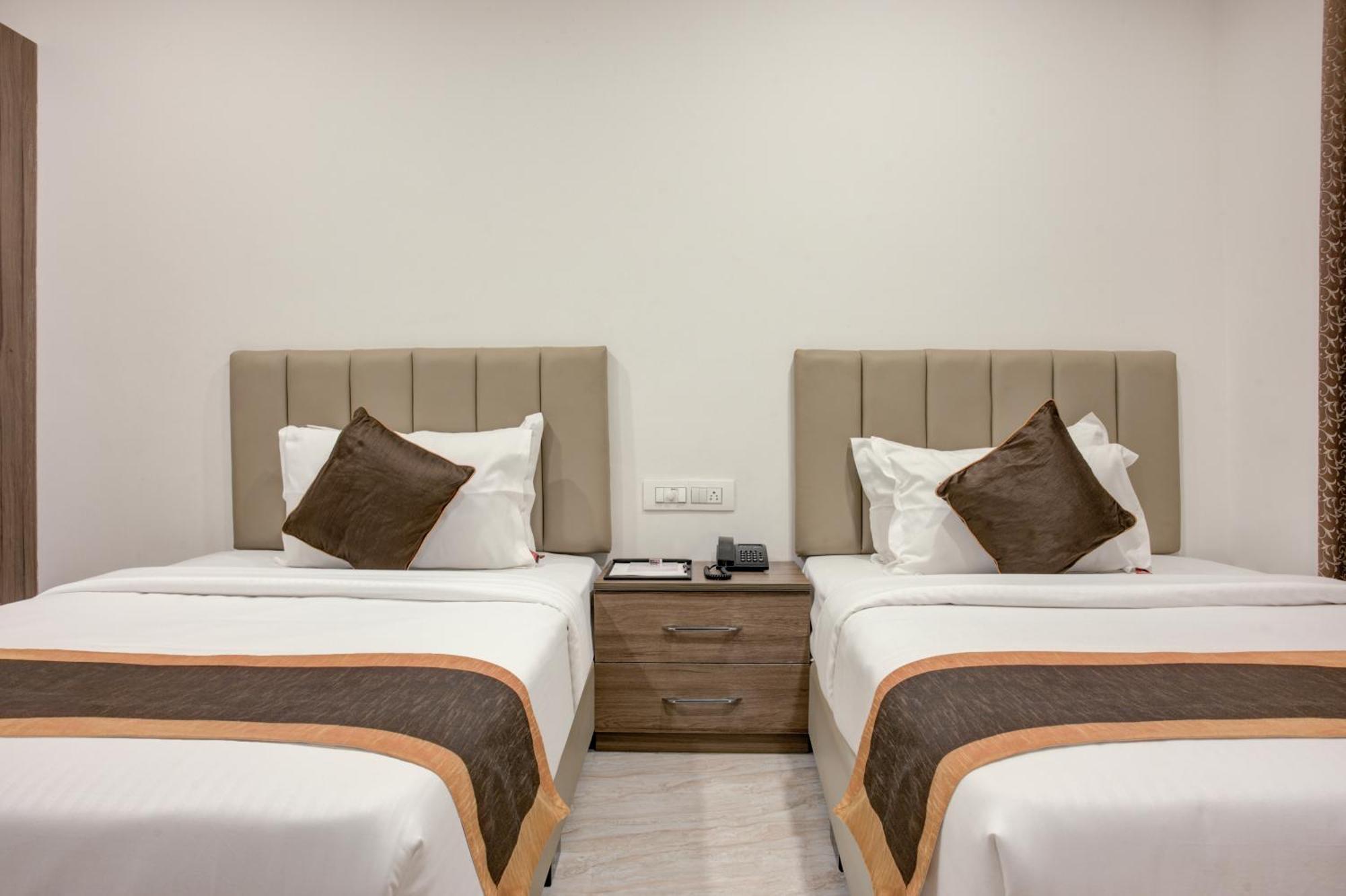 Hotel Sterling Inn Bangalore International Airport Yelahanka Luaran gambar
