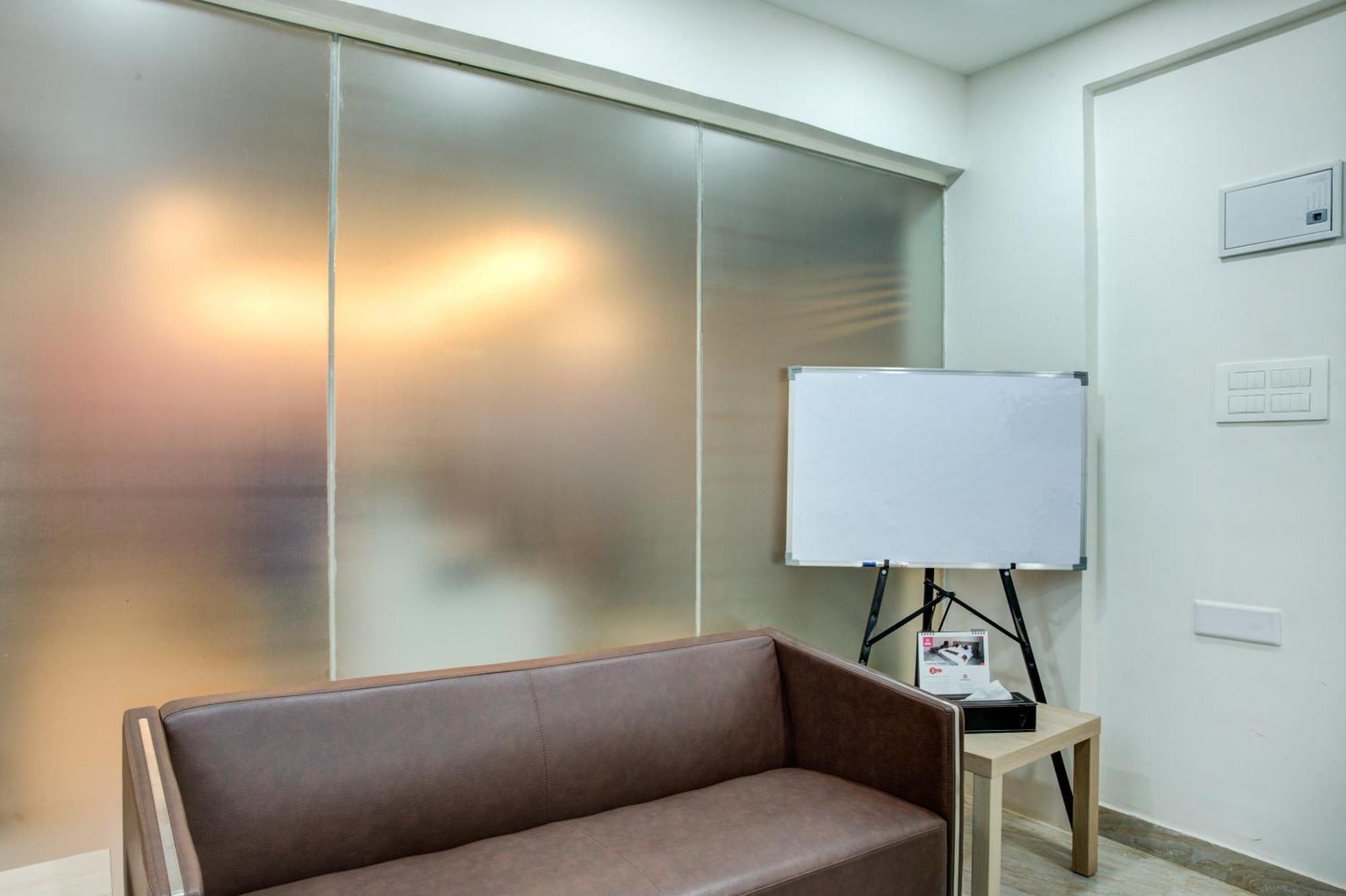 Hotel Sterling Inn Bangalore International Airport Yelahanka Luaran gambar