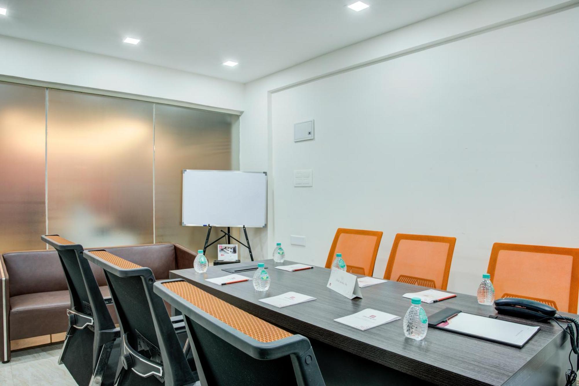 Hotel Sterling Inn Bangalore International Airport Yelahanka Luaran gambar